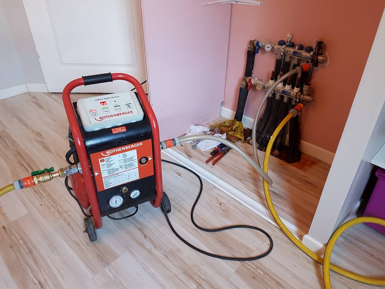 Ümraniye Esenşehir Protherm Hermetik Şofben Servisi Kombi Bakımı